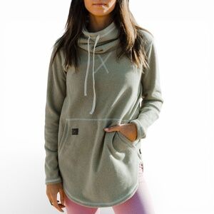 NWT - DESO Tallac Pullover Sage